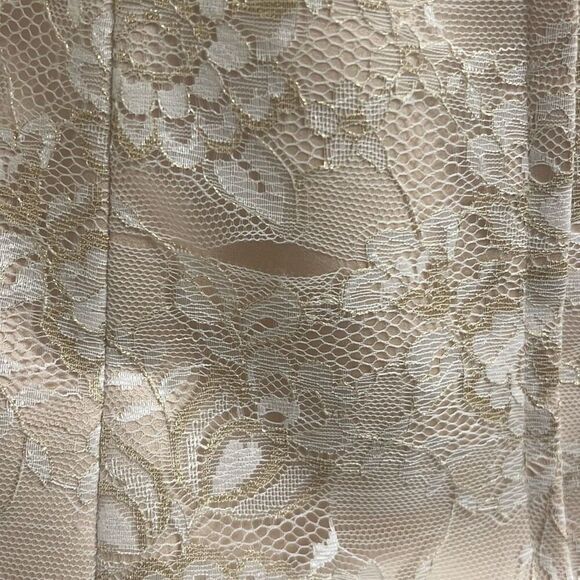 ✨Raylia Design Tiered All Over Lace Halter Midi Toffee/Gold Sz 10 Dress✨ - Picture 9 of 9